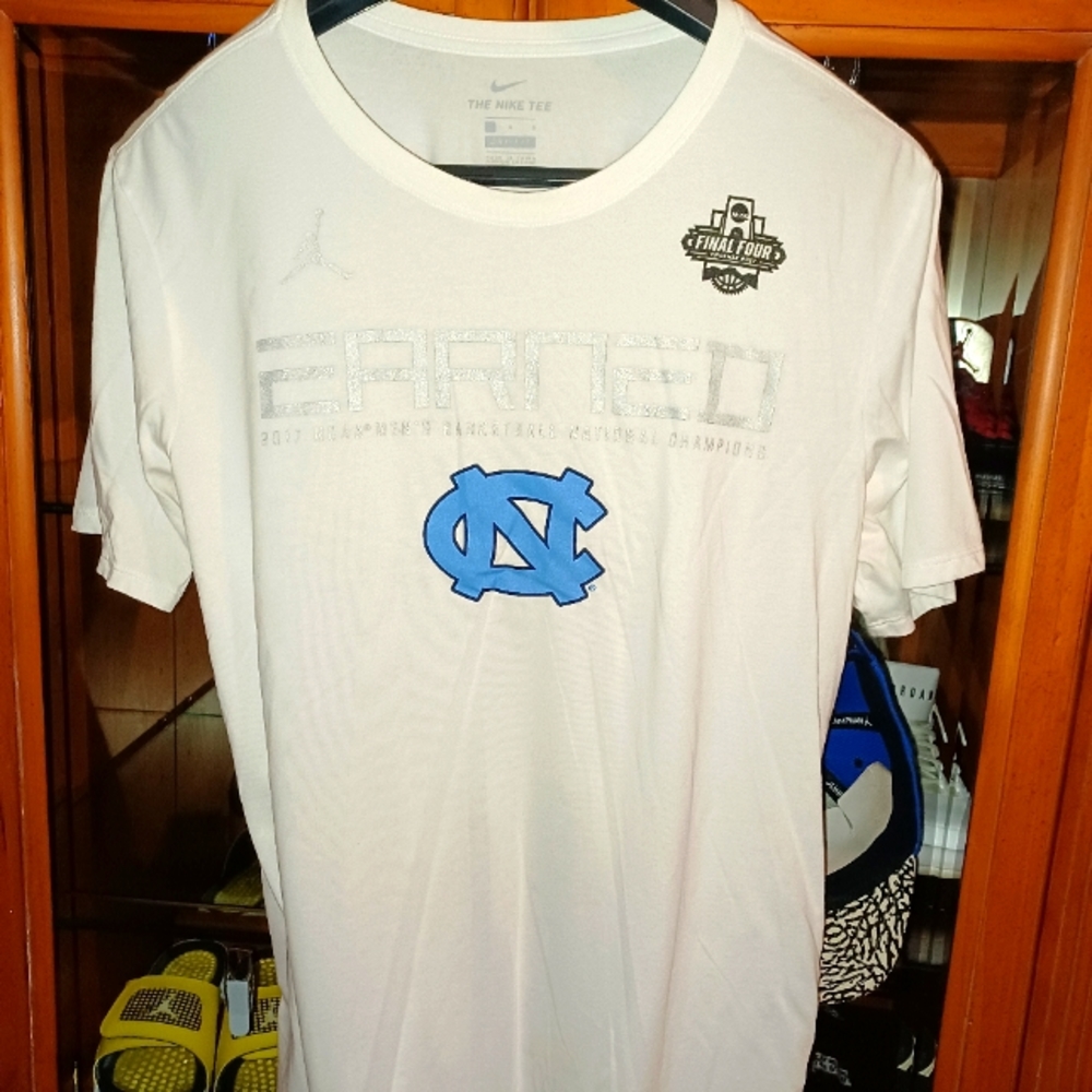 Nike t-shirt featuring the North Carolina 2017 Champs n c a a